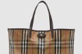 [BURBERRY-버버리]미디엄 하이랜드 토트 81122221